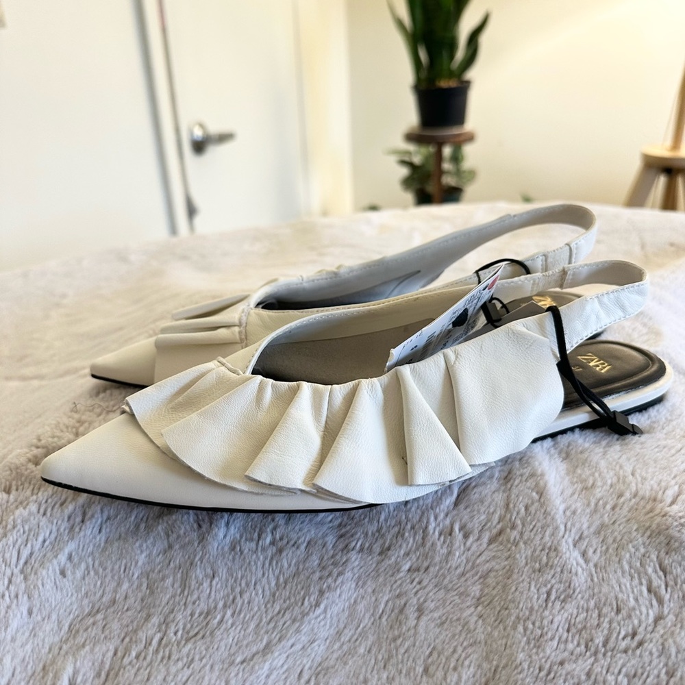 ZARA FLAT. Size 37/6-6.5.